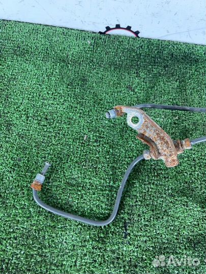 Распределитель тормозной Toyota Celica ZZT231