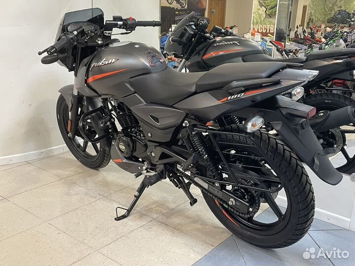 Мотоцикл Bajaj Pulsar 180