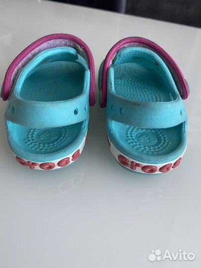 Сандали crocs