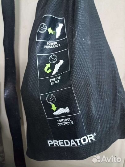 Футбольные бутсы adidas предатор