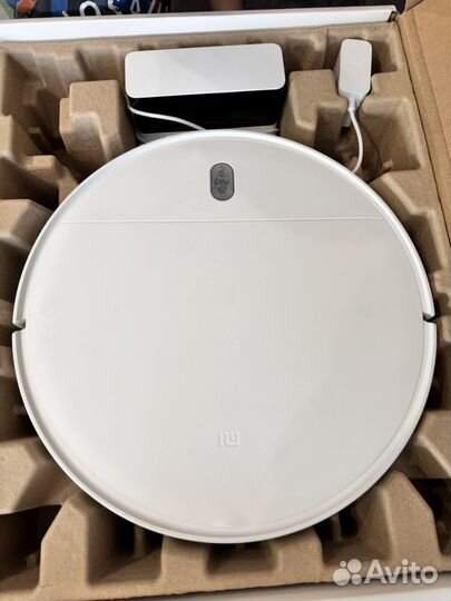 Робот пылесос Mi Robot Vacuum-Mop Essential