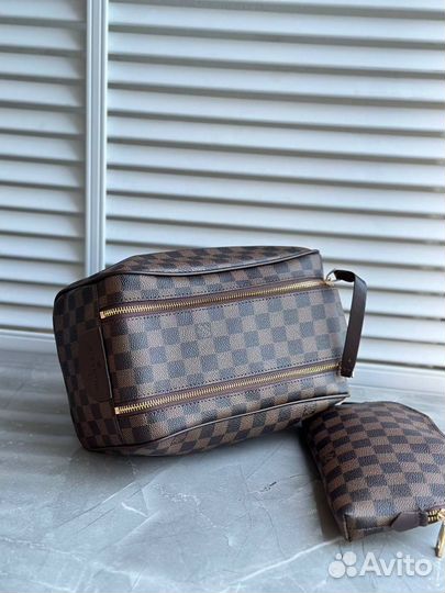 Косметичка женская Louis Vuitton