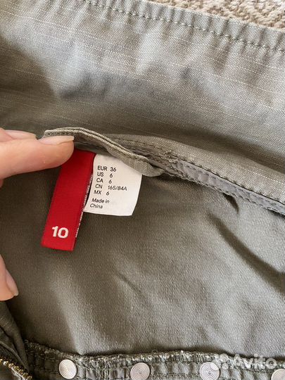 Парка новая H&M 42