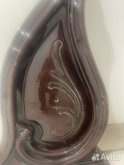 Настенное зеркало