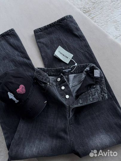 Джинсы женские Balenciaga