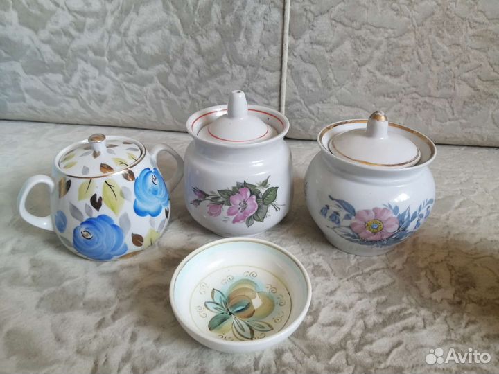 Фарфоровые большие блюда