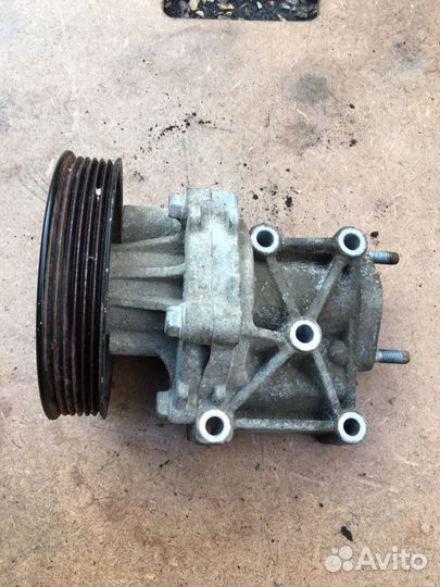 Помпа Митсубиси Лансер 10