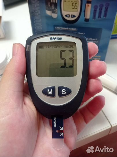 Глюкометр айчек (с ланцетами и полосками)