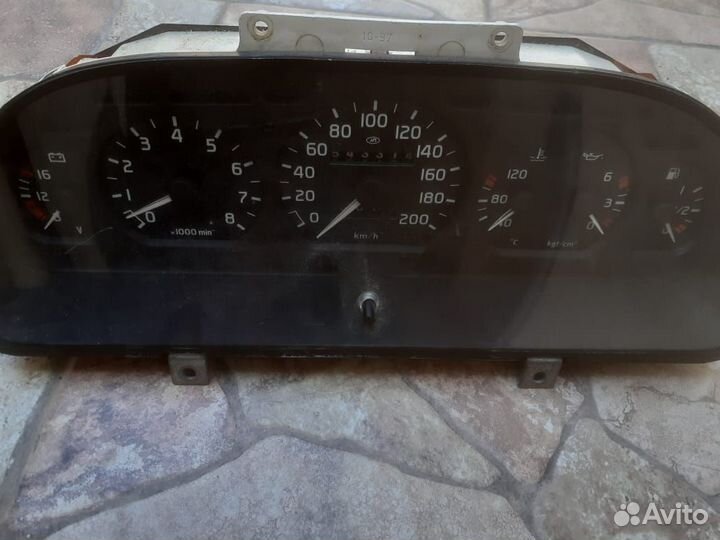 Панель приборов/задняя левая фара