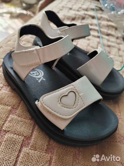 Сандалии для девочки