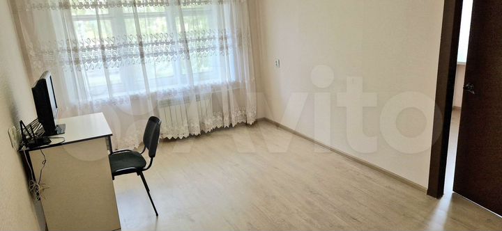 3-к. квартира, 50 м², 1/5 эт.