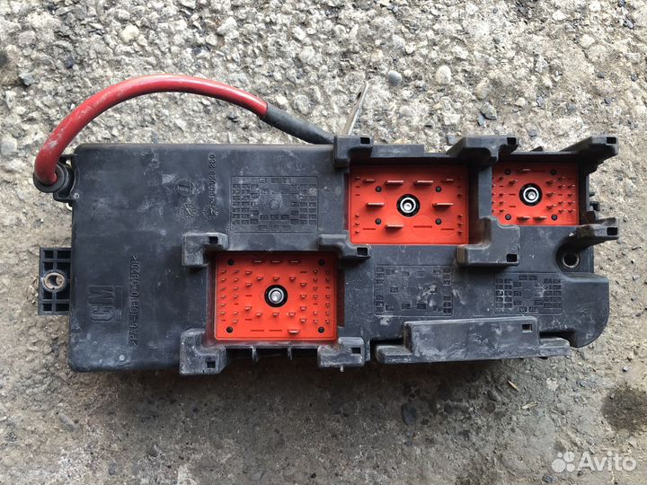 Блок предохранителей Опель Вектра С