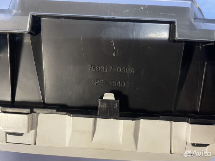 Приборная панель Toyota Tundra