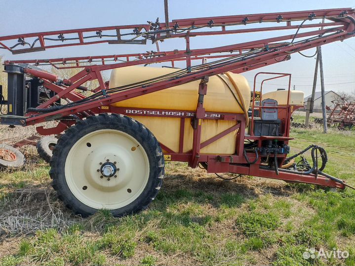 Опрыскиватель Ростсельмаш TS Satellite, 2016