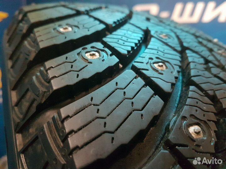 Pirelli Ice Zero 2 215/60 R16