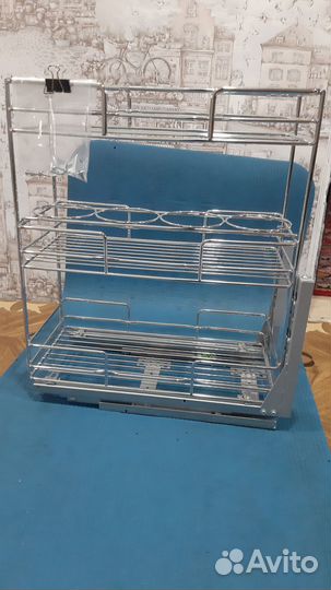 Трехуровневая бутылочница