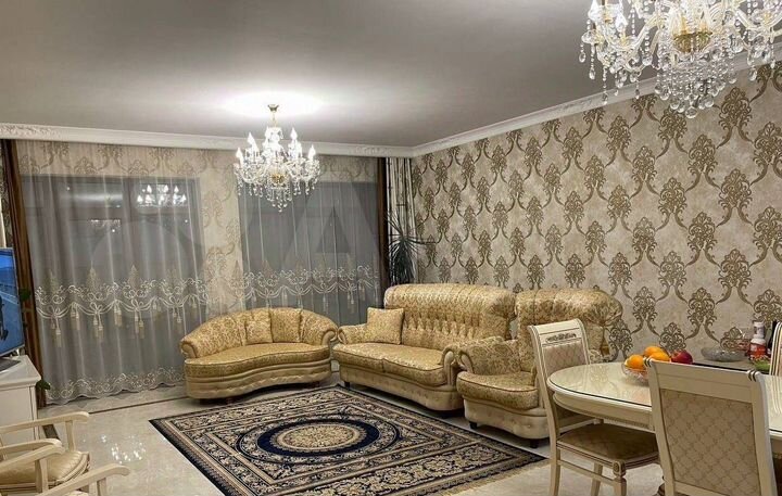 Дом 270,5 м² на участке 4 сот.