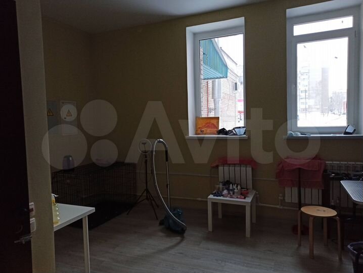 Сдам ПСН 143 м² под офис, общепит, салон красоты
