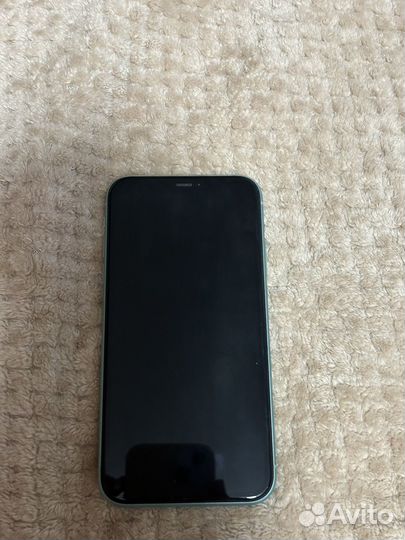 Телефон iPhone 11