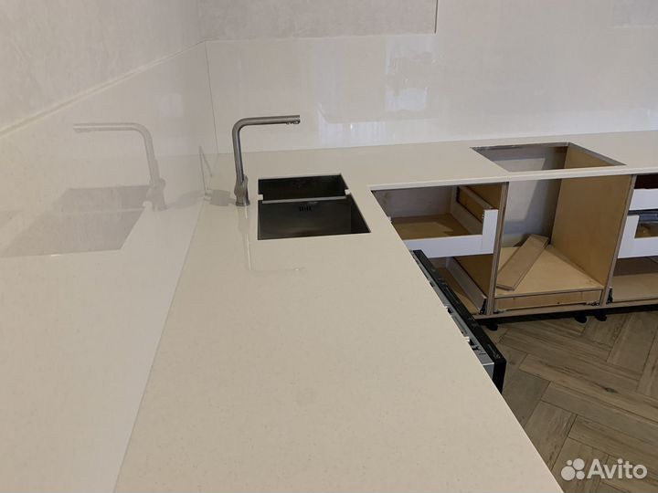 Столешница из искусственного камня