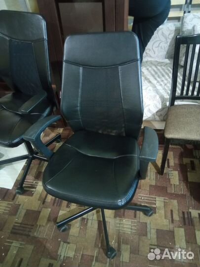 Компьютерное кресло