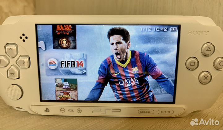 Прошитая Sony PSP E1000 White Комплект Игры