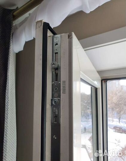 Ремонт пластиковых окон. Регулировка окон