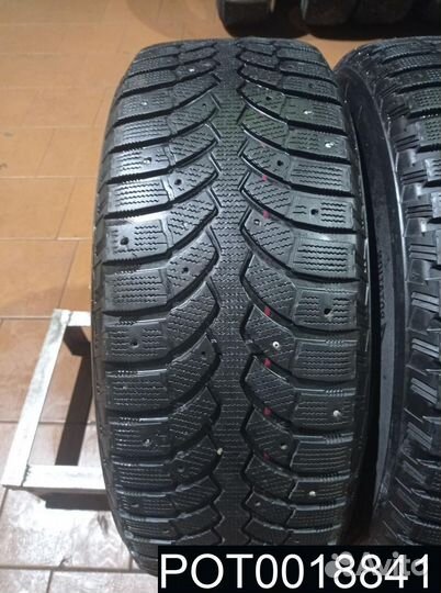 Bridgestone Blizzak Spike-01 235/60 R18 99R