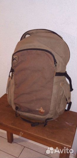 Рюкзак quechua 30 л сломана молния