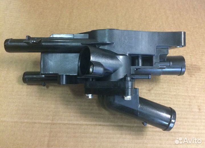 Корпус термостата киа Спортедж 3, IX35