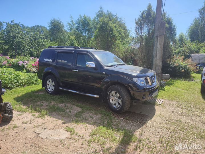 Nissan Pathfinder 2.5 AT, 2005, 286 000 км