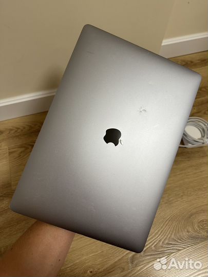 Apple MacBook Pro 16 2019 i7 16/512 gb