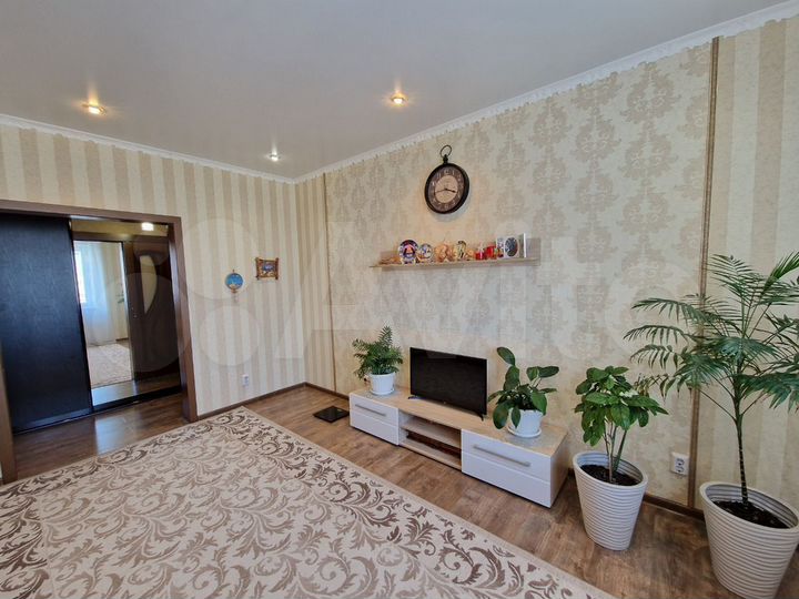 3-к. квартира, 83 м², 10/20 эт.