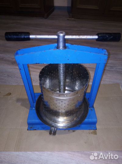 Пресс для отжима винограда