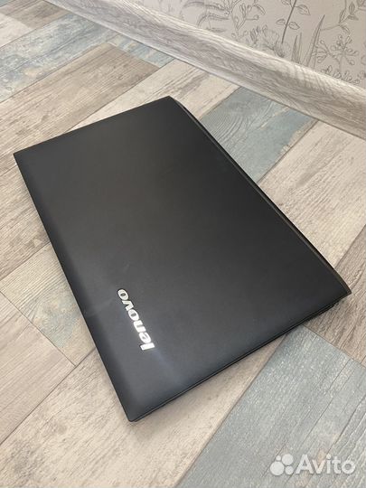 Мощный Современный Ноутбук