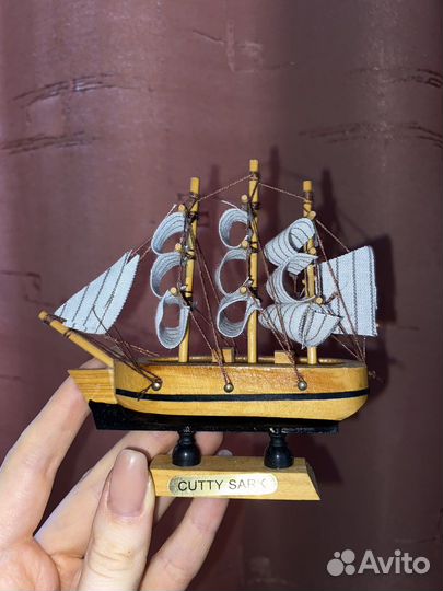 Модель корабля из дерева