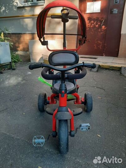 Детский велосипед с ручкой