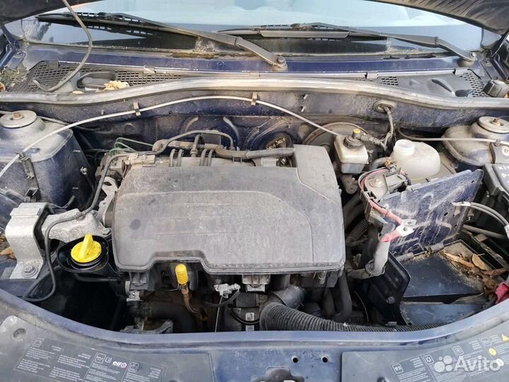 Часть кузова Renault Sandero