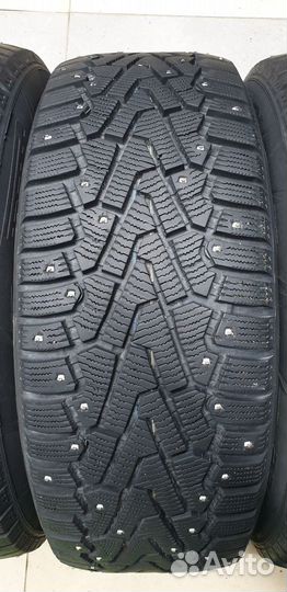 Pirelli Ice Zero 235/55 R17 103T