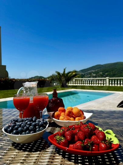 Коттедж 350 м² на участке 6 сот.