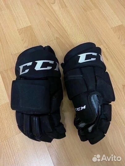 Краги хоккейные