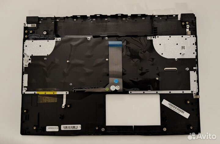 Топкейс с клавиатурой MSI