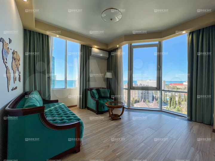 3-к. квартира, 100 м², 18/18 эт.