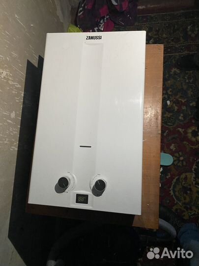 Газовая колонка бу zanussi GWH 10 Fonte