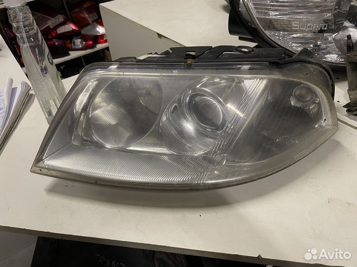 Фара левая Volkswagen Passat B5+ 2000-2005