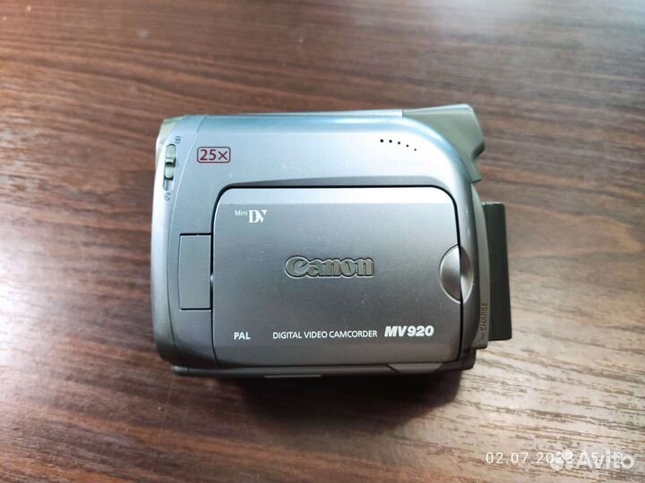 Видеокамера Canon mv 920