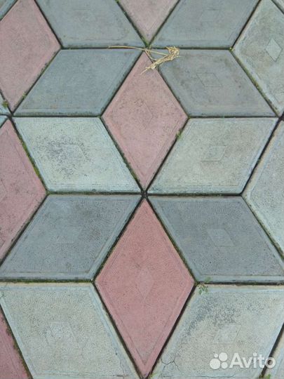 Тротуарная плитка, бордюр, отлив