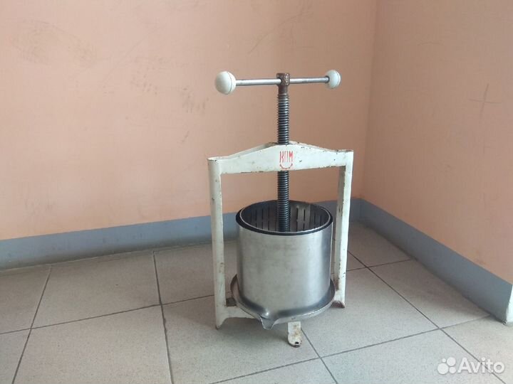 Пресс для отжима сока из яблок, винограда, мезги