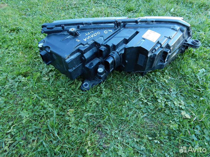 Фара левая Skoda Octavia A7 рестайлинг (2017-2020)