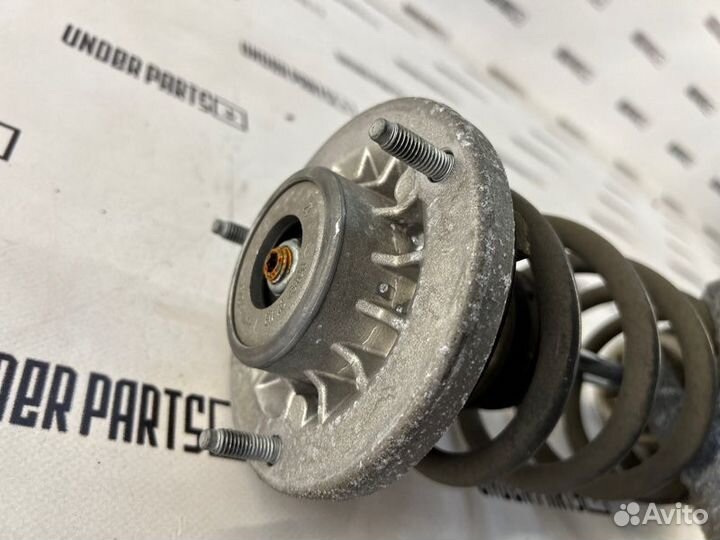 Стойка подвески задняя правая Bmw 5 F10 N20B20